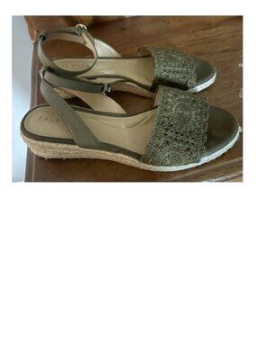 Talbots Olive Green Sandals Size 6.5